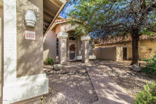 6932 Lobo Ave, Mesa, AZ 85209-6619