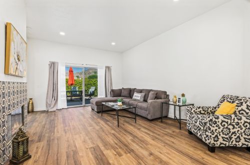 48118 Via Hermosa, La Quinta CA  92253-2227 exterior