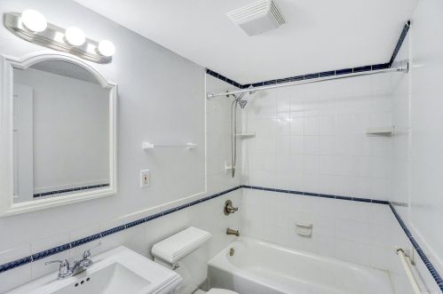 48 Thorney Ave, Huntington Station NY  11746-3253 exterior