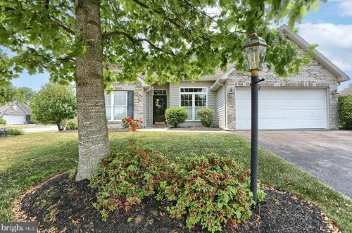 67 Northview Dr, Navy Sup Dpt, PA 17050-7981