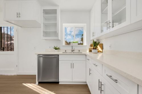 6139 Hazelbrook Ave, Lakewood CA  90712-1162 exterior