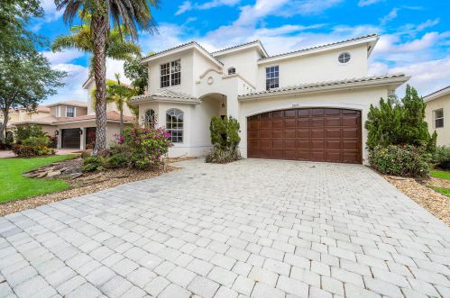 8872 Maple Hill Ct, Boynton Beach, FL 33473-4855
