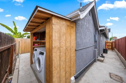 4762 Castle Ave, San Diego CA  92105-2913 exterior