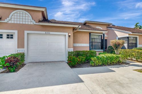8350 Springlake Dr, Boca Raton, FL 33496-4905