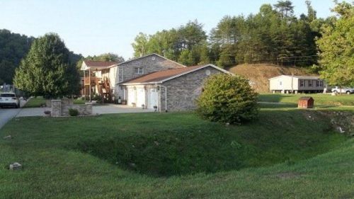 104 Speedway Rd, Ned, KY 41348-9061