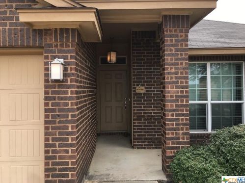 2006 Mike Dr, Copperas Cove, TX 76522-7767