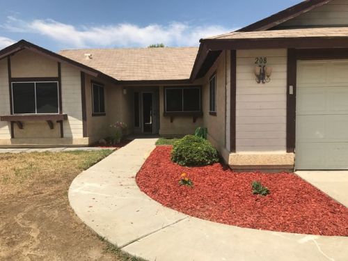 208 A Ave, Avenal, CA 93204-1168