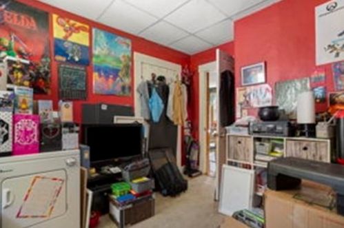 6 Carlstad St, Worcester MA  01607-1508 exterior