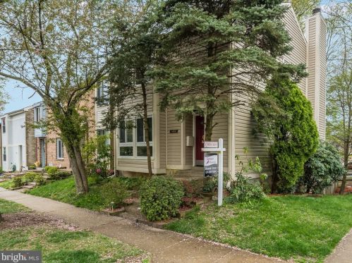 6050 Hollow Knoll Ct, Springfield, VA 22152-1421