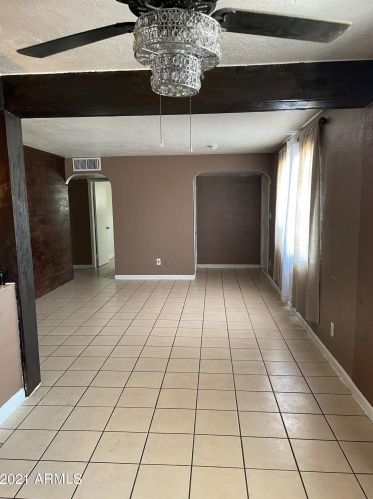 8806 30th Ave, Phoenix AZ  85051-3919 exterior