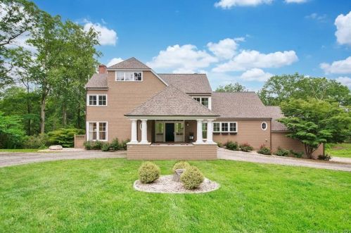 98 Ryefield Rd, Middletown CT  06457-5700 exterior