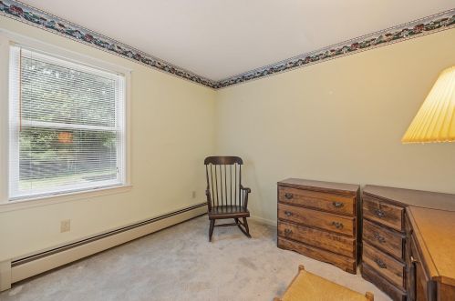 246 Church Rd, Allenstown NH  03275-2903 exterior