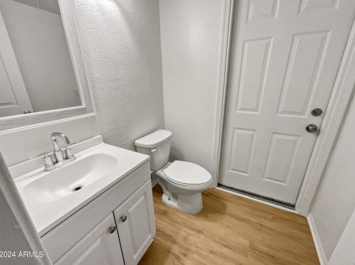 3930 Misty Willow Ln, Glendale AZ  85310-4030 exterior