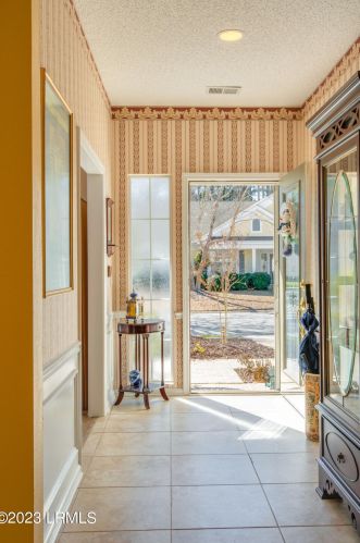 37 Rose Bush Ln, Bluffton SC  29909-6093 exterior