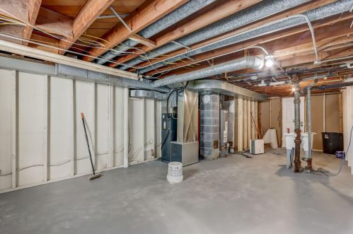 4460 Glenway St, Milwaukee WI 53225-4449 exterior