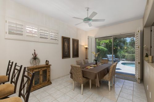 122 Kavenish Dr, Rancho Mirage CA  92270-3244 exterior