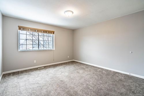 1240 Yosemite St, Denver CO 80237-1925 exterior