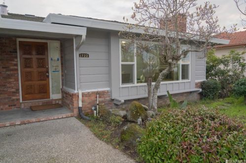 1723 View Dr, San Leandro, CA 94577-5344