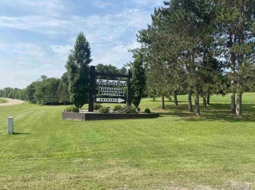 5 Walnut Trl, Wisconsin Dells WI  53965-8840 exterior