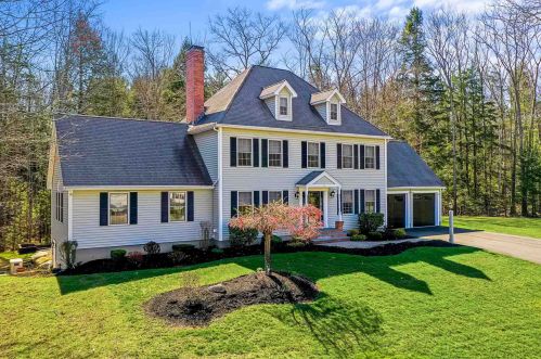 16 Cortland Cir, Danville, NH 03819-3023