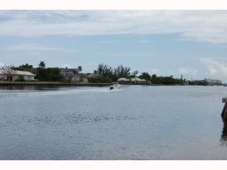 836 Kokomo Key Ln, Delray Beach FL  33483-6028 exterior