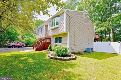 7 Pigeon Pl, Berkeley Township NJ  08721-1915 exterior