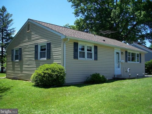 614 4th Ave, Parkesburg, PA 19365-1349