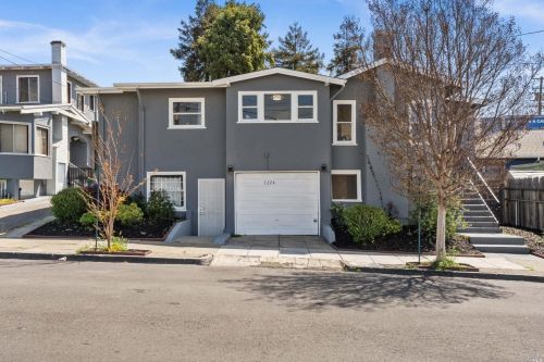 5224 Congress Ave, Oakland, CA 94601-5406