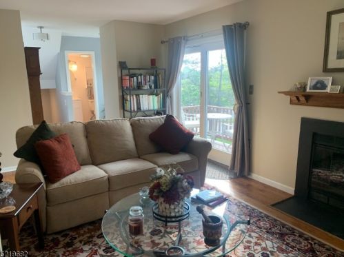 15 Green Heron Dr, Hackettstown NJ  07840-3302 exterior