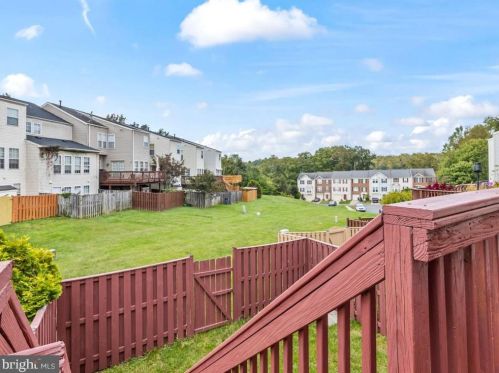 11740 Batley Pl, Woodbridge VA  22192-8403 exterior