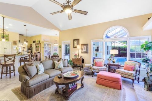 28381 Sombrero Dr, Bonita Springs, FL 34135-6818