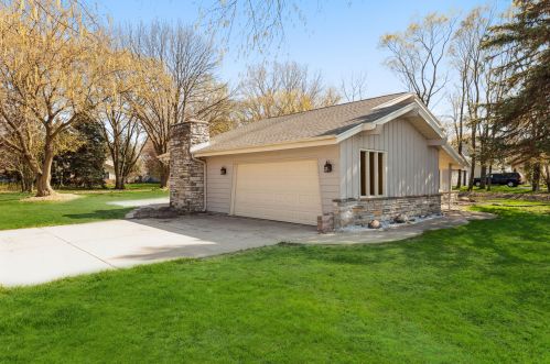 4701 Loomis Rd, Milwaukee WI  53220-4822 exterior