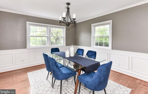 3027 Crane Dr, Falls Church VA  22042-3004 exterior