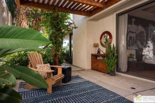 4 Vista Loma Dr, Rancho Mirage CA  92270-2959 exterior