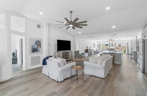 200 1st Ave, Delray Beach FL  33444-3715 exterior