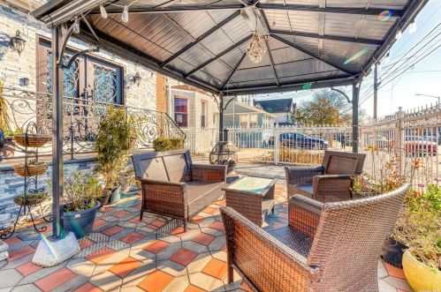 101-15 Lefferts Blvd, Jamaica, NY 11418-1716