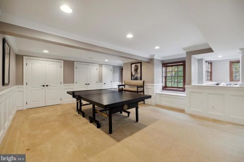 10 Devonshires Ct, Blue Bell PA  19422-2560 exterior