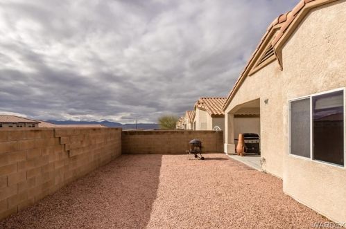 2446 Highland Trl, Bullhead City AZ  86442-8756 exterior