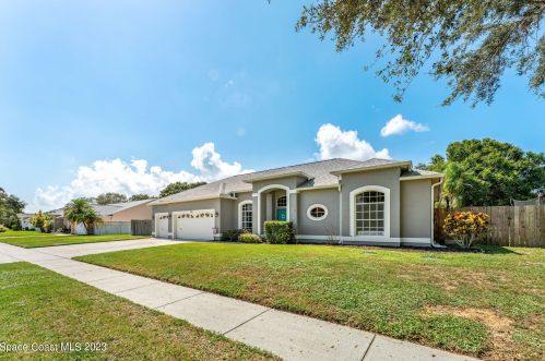 816 Brookstone Dr, Merritt Island FL  32952-4141 exterior