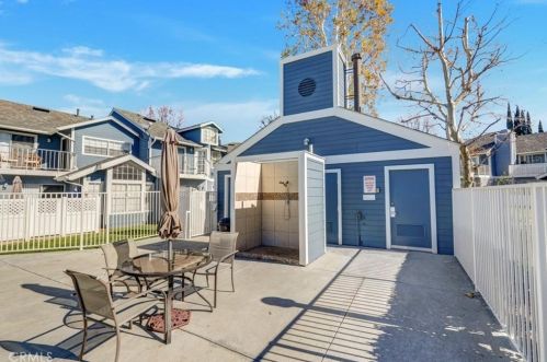 216 Glendora Ave, Covina CA 91724-2954 exterior