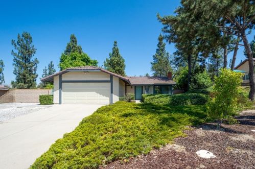 1152 Versailles Cir, Riverside, CA 92506-5340