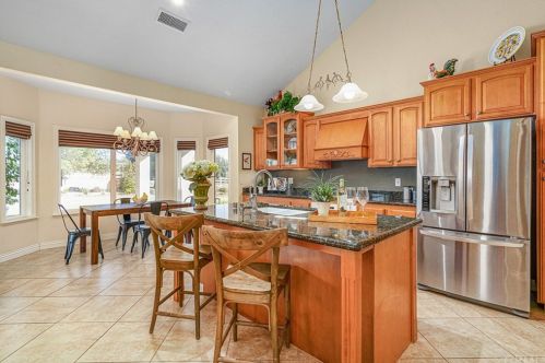 29172 Vallejo Ave, Temecula CA  92592-2302 exterior