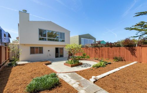 153 Shipley Ave, Daly City, CA 94015-2719