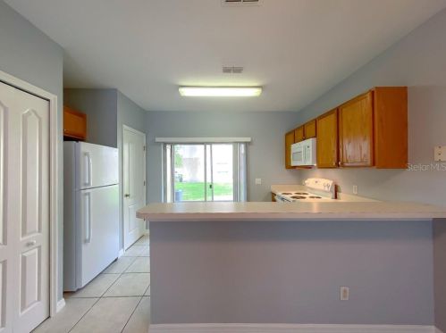 403 Wilton Cir, Sanford FL  32773-4949 exterior