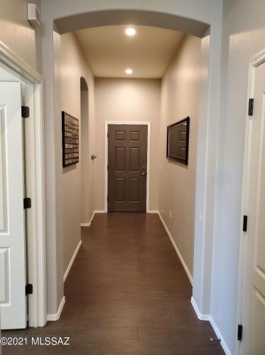 5464 Morning Spring Ave, Tucson, AZ 85741-3880
