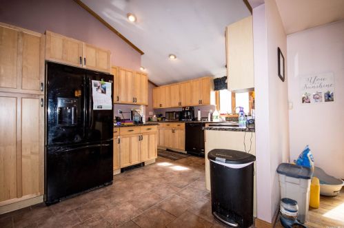 31 Ruth Ln, Panamoka NY  11961-2631 exterior