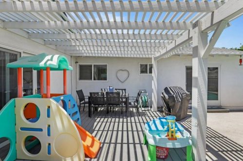 2321 Southridge Dr, Modesto CA  95350-0119 exterior