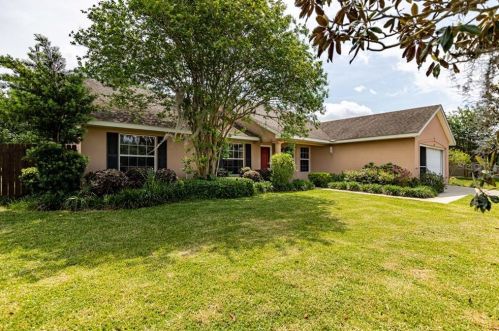 4461 Abaco Dr, Tavares, FL 32778-4792