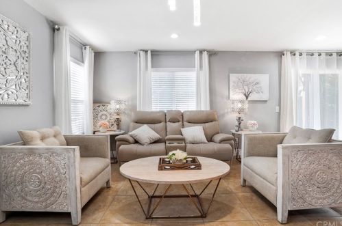 7895 Garden Park St, Chino CA  91708-7659 exterior