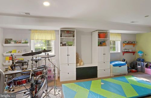 405 Princeton Ave, Wenonah NJ  08090-1647 exterior